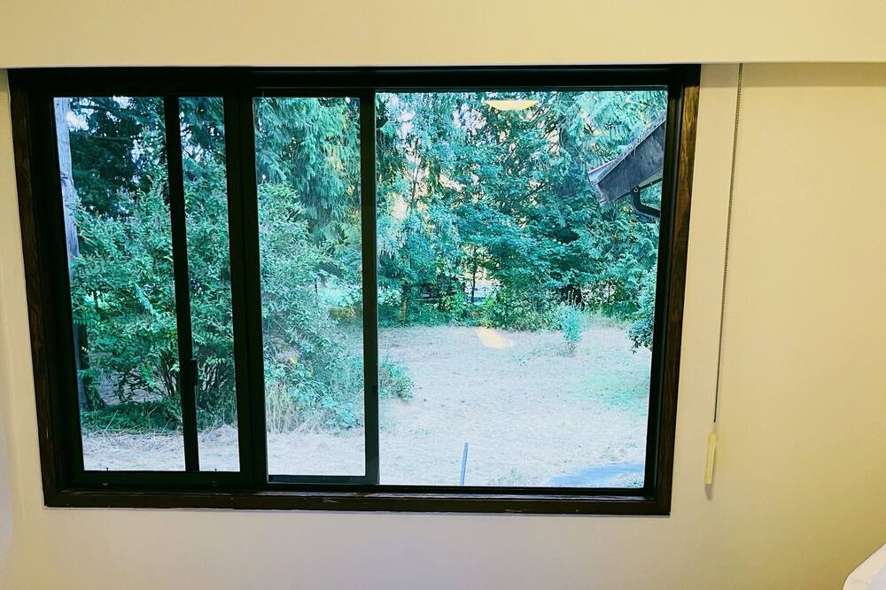 Photo of Bedroom in Langley