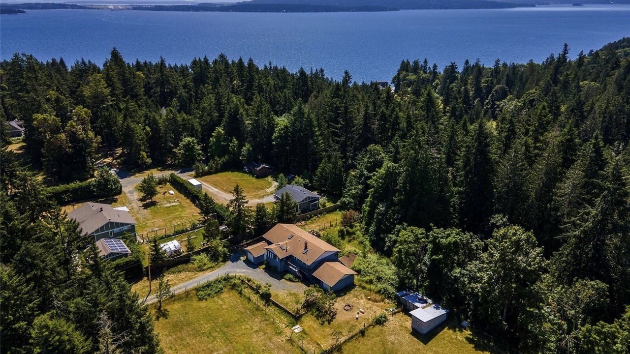 Photo of Outdoor in Mill Bay