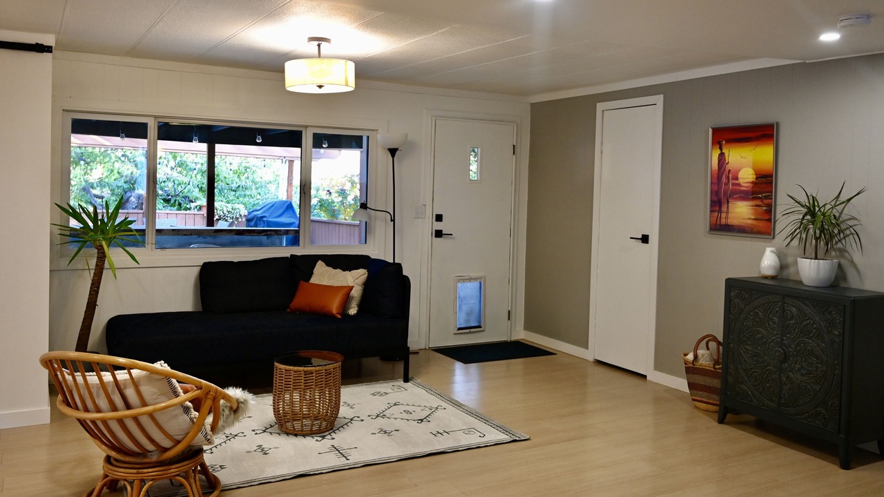 Photo of Livingroom in Okanagan-Similkameen