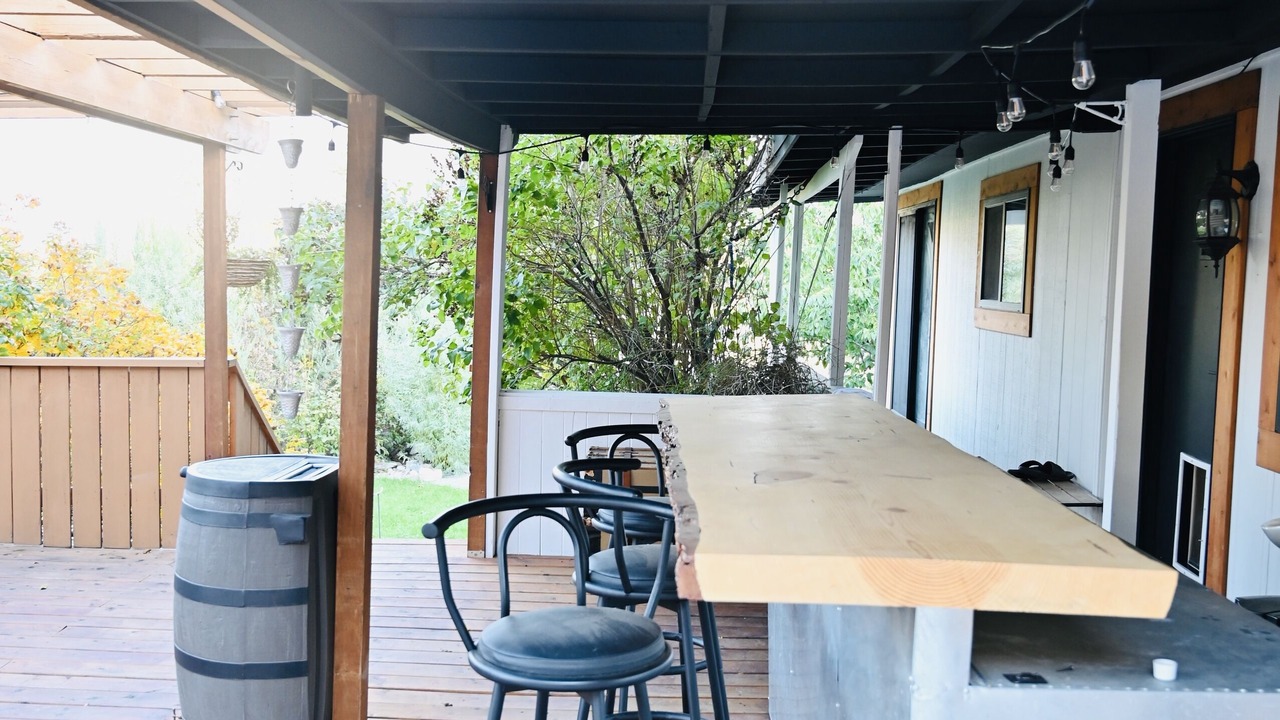Photo of Patio Balcony in Okanagan-Similkameen