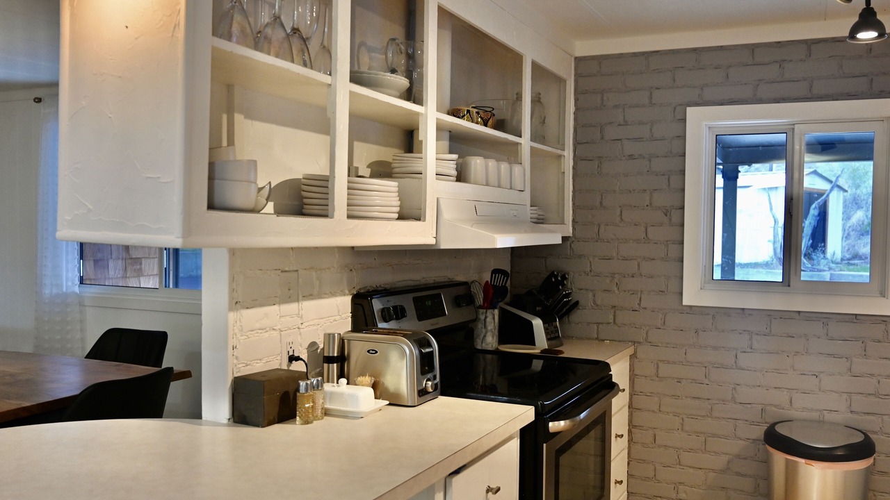 Photo of Kitchen in Okanagan-Similkameen