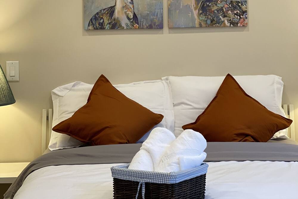 Photo of Bedroom in Langley