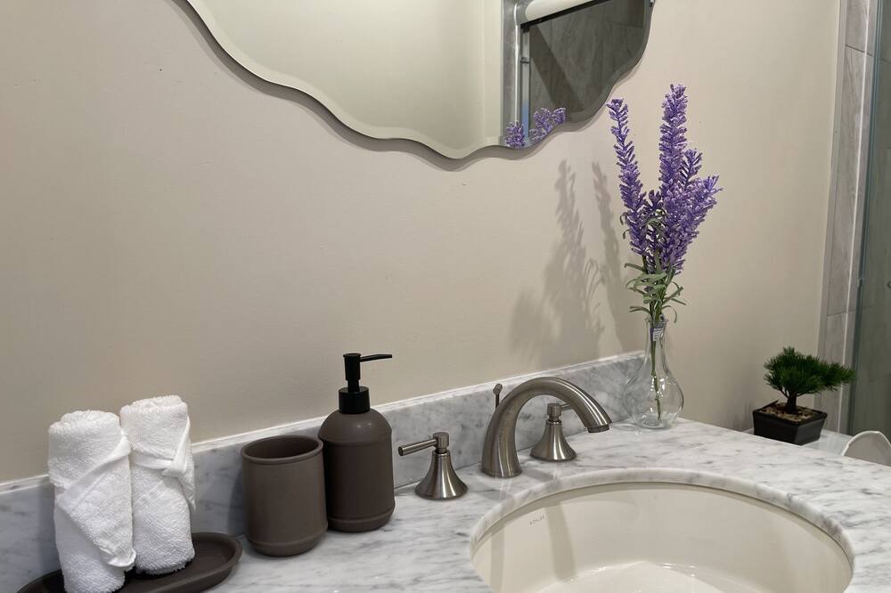Photo of Bathroom in Langley