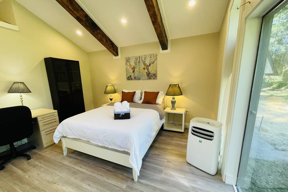 Photo of Bedroom in Langley
