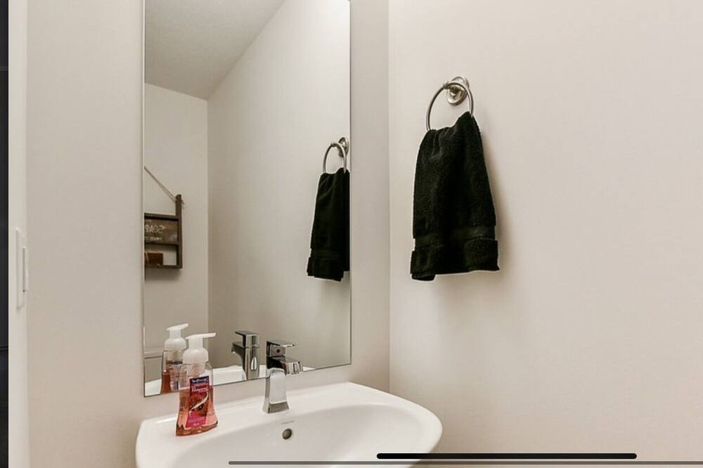Photo of Bathroom in Mission