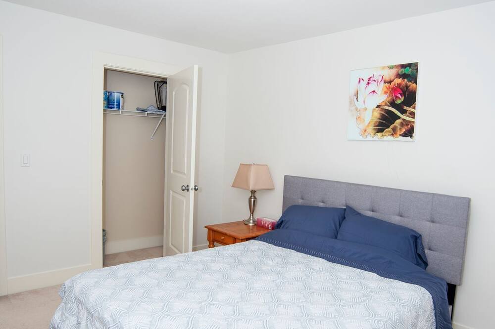 Photo of Bedroom in Langley
