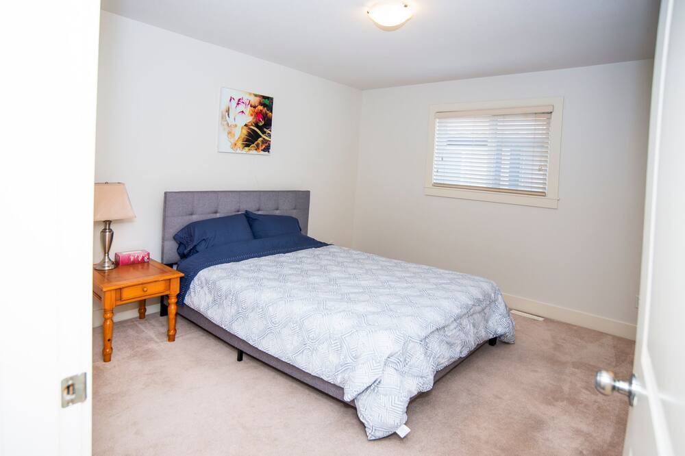 Photo of Bedroom in Langley