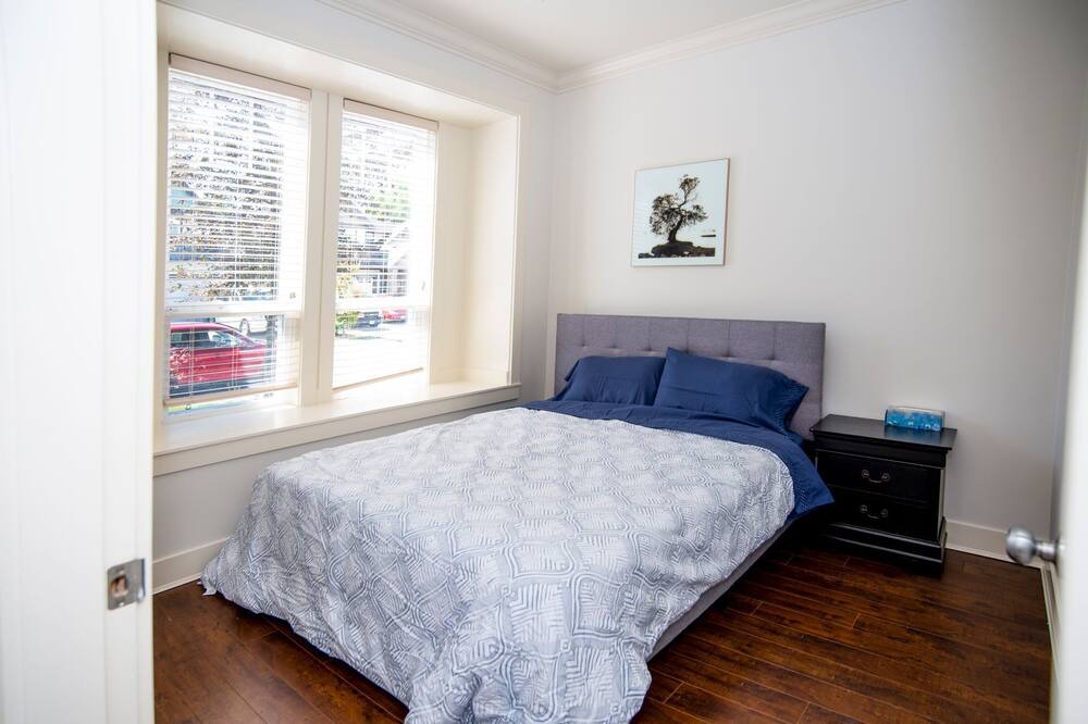 Photo of Bedroom in Langley