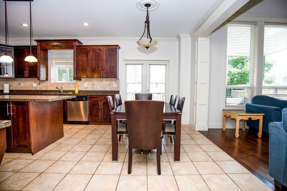 Photo of Kitchen in Langley