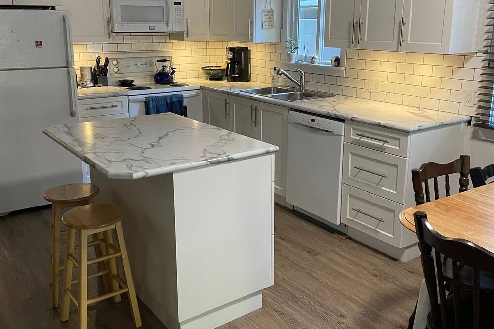 Photo of Kitchen in Halfmoon Bay