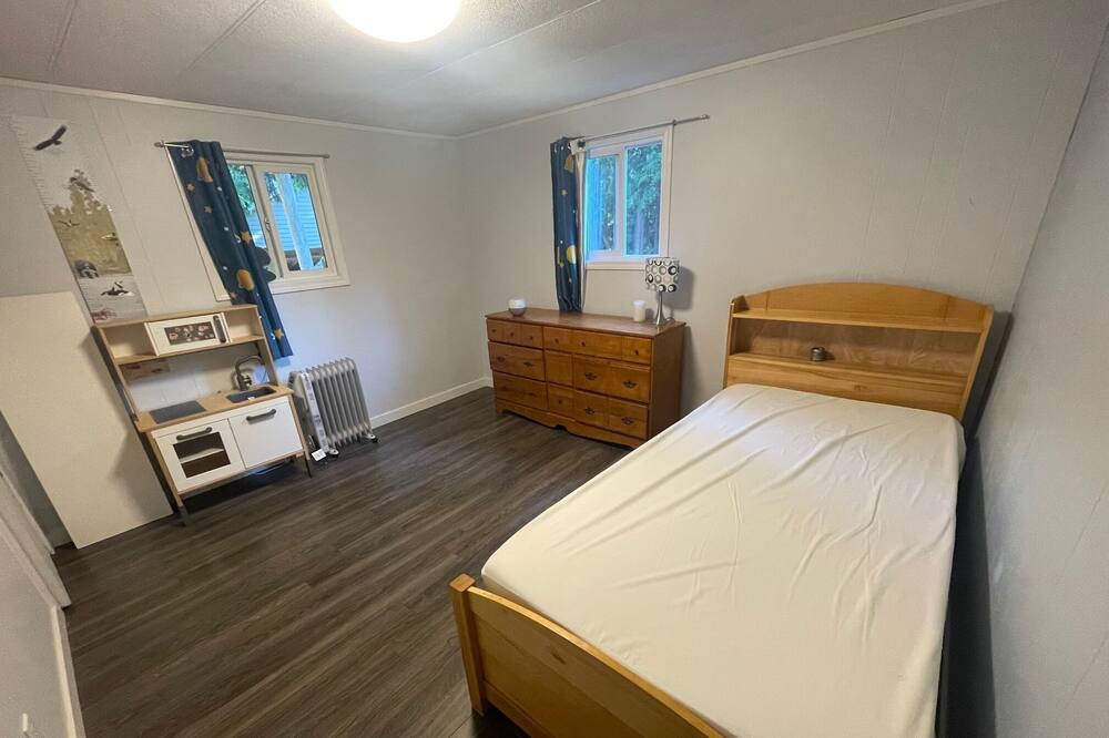 Photo of Bedroom in Halfmoon Bay