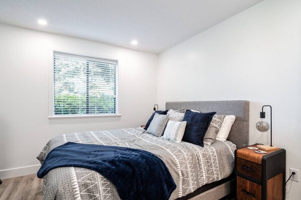 Photo of Bedroom in Clearbrook