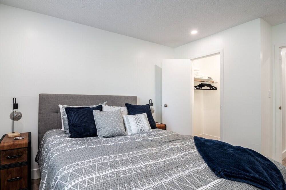 Photo of Bedroom in Clearbrook