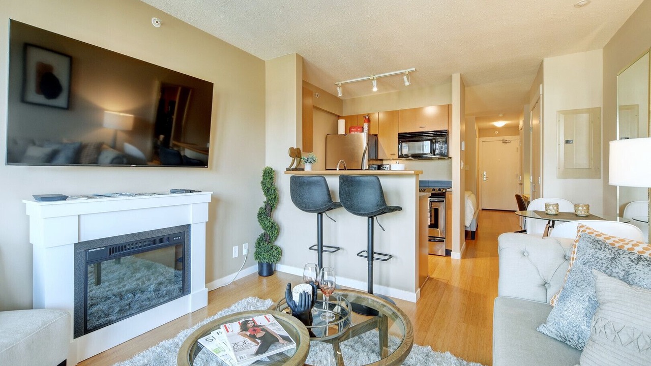 Photo of Livingroom in Downtown Victoria