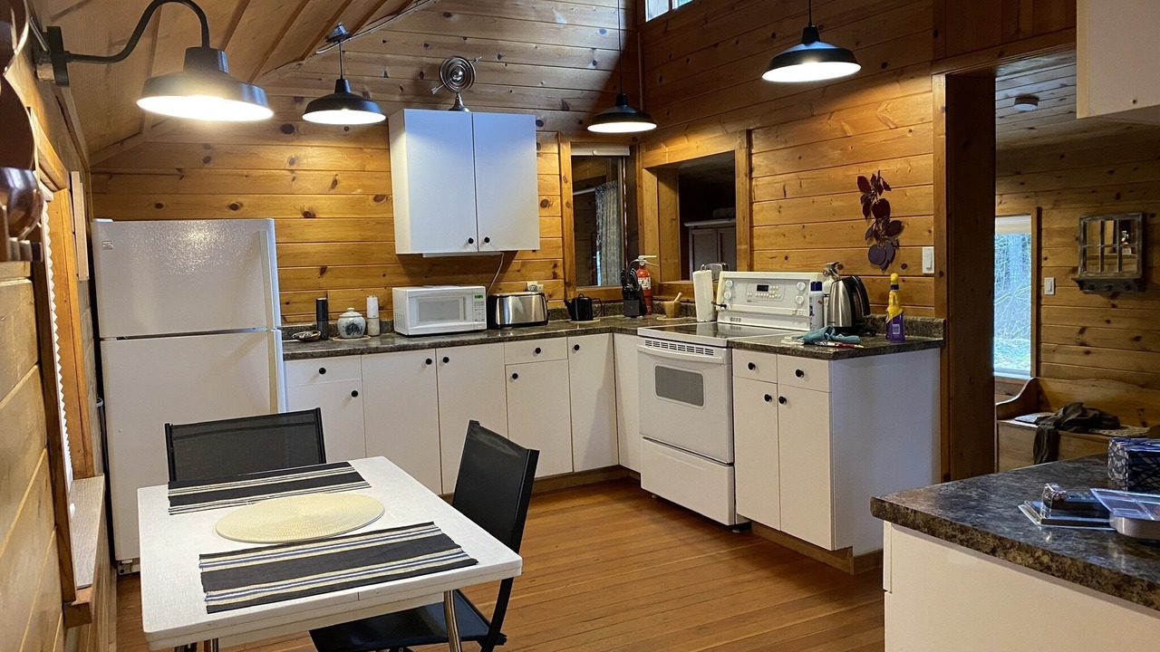 Photo of Kitchen in Courtenay