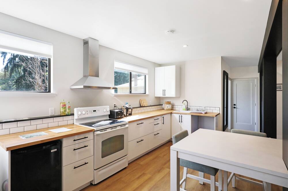 Photo of Kitchen in Courtenay