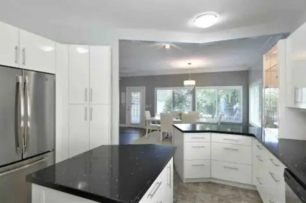 Photo of Kitchen in Sechelt