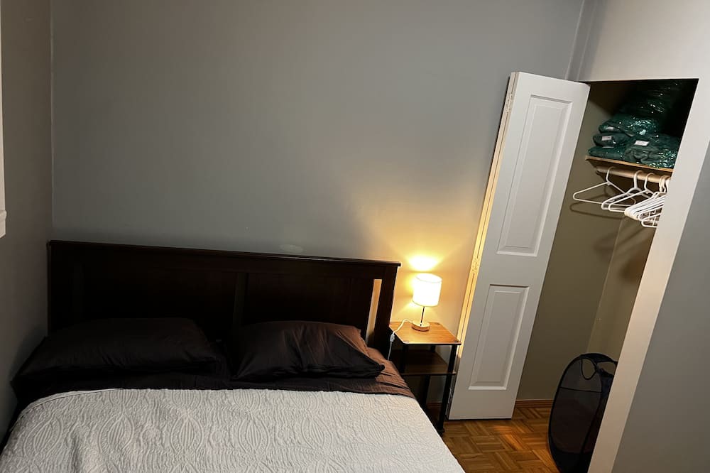 Photo of Bedroom in Maple Ridge