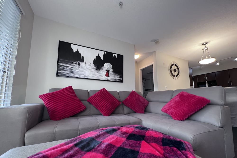 Photo of Livingroom in Maple Ridge