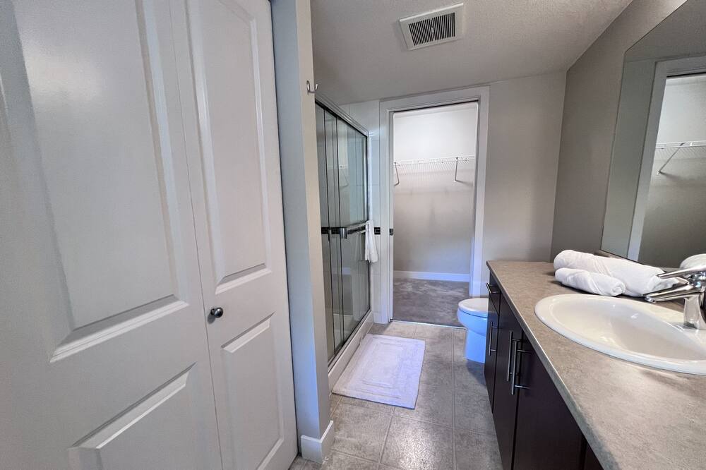 Photo of Bathroom in Maple Ridge