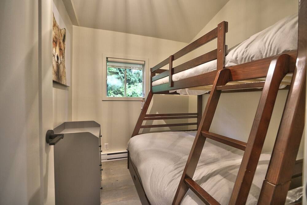 Photo of Bedroom in Magog