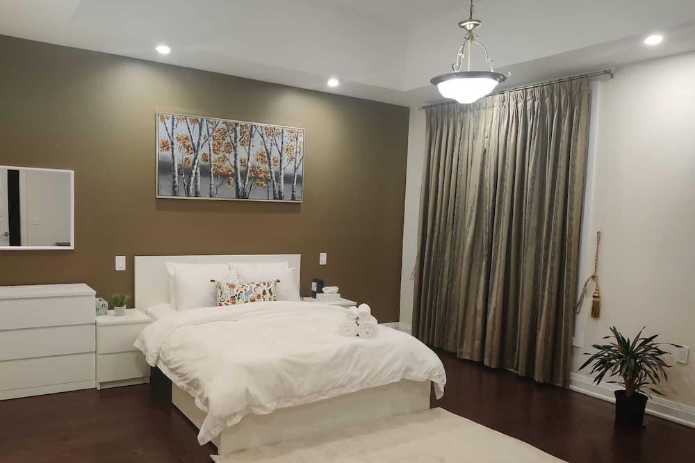 Photo of Bedroom in Pickering