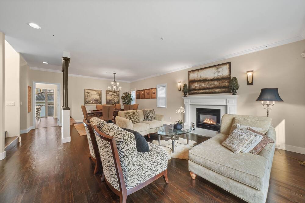 Photo of Others in Arbutus Ridge