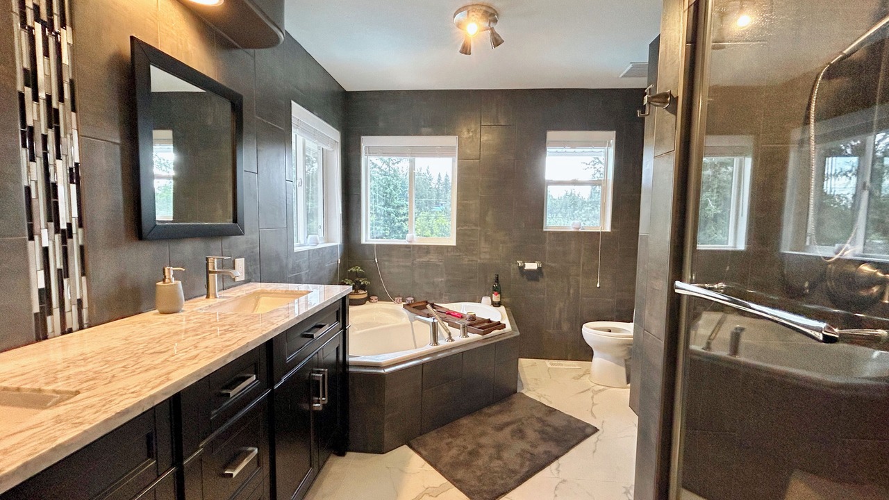 Photo of Bathroom in Gallaghers Canyon