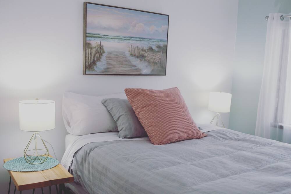 Photo of Bedroom in Courtenay