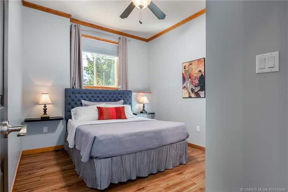 Photo of Bedroom in Upper Mission