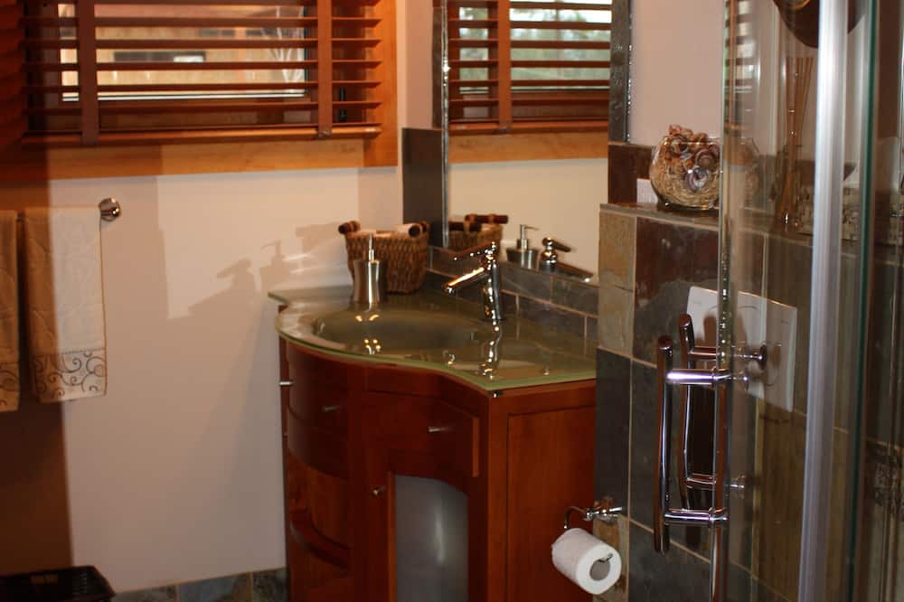 Photo of Bathroom in Upper Mission