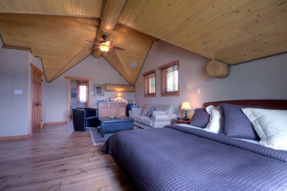 Photo of Bedroom in Upper Mission