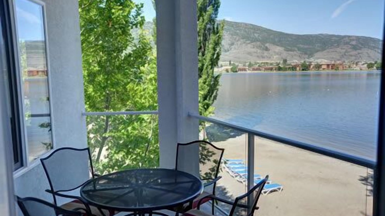 Photo of Patio Balcony in Osoyoos