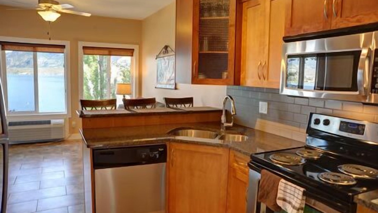 Photo of Kitchen in Osoyoos