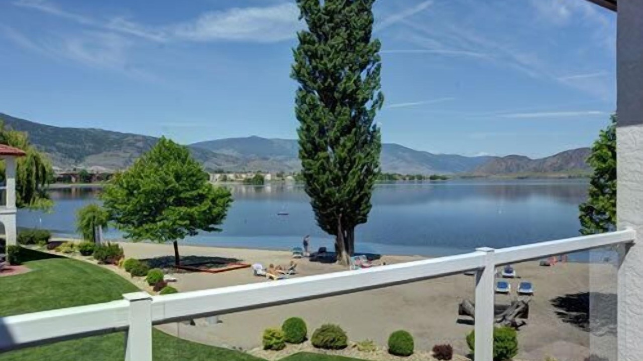 Photo of Bedroom in Osoyoos