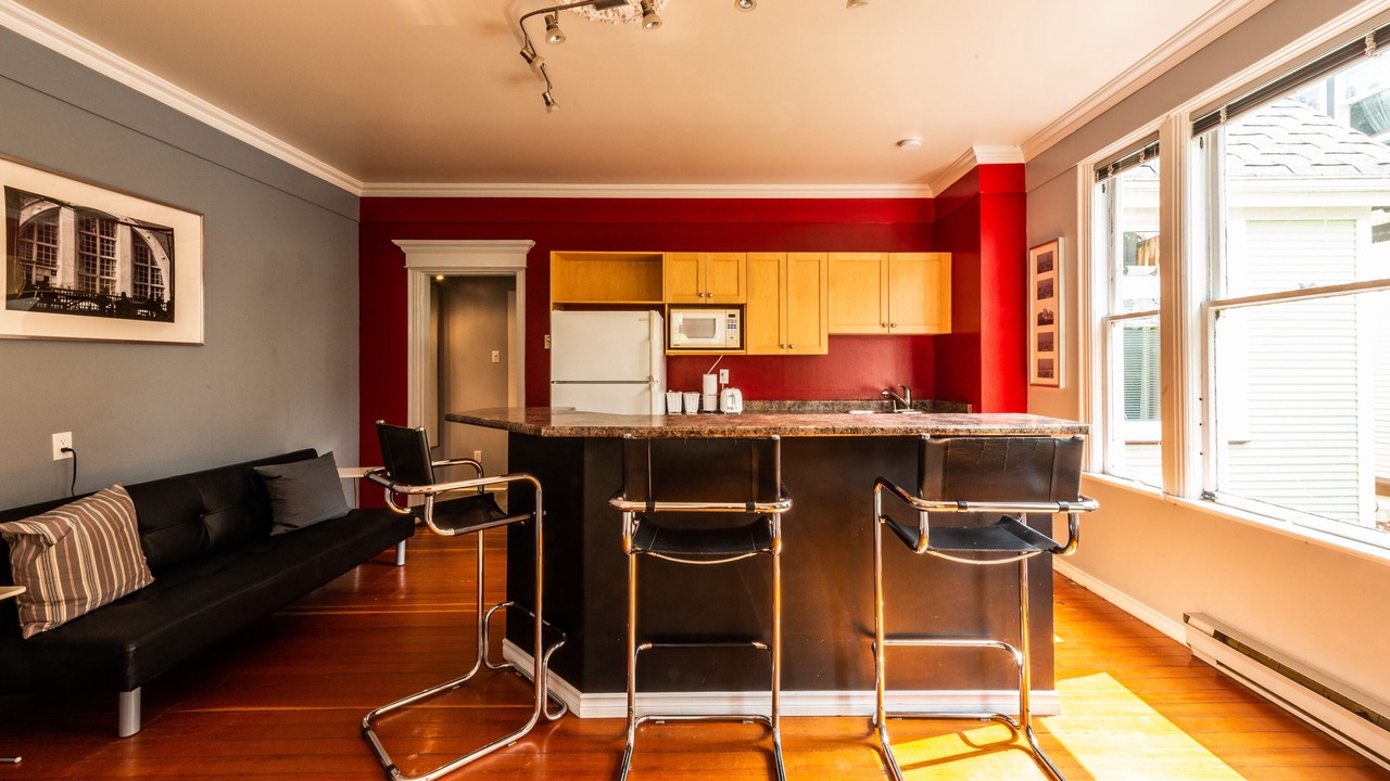 Photo of Kitchen in James Bay
