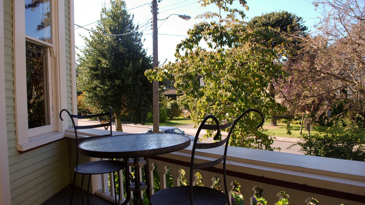 Photo of Patio Balcony in James Bay