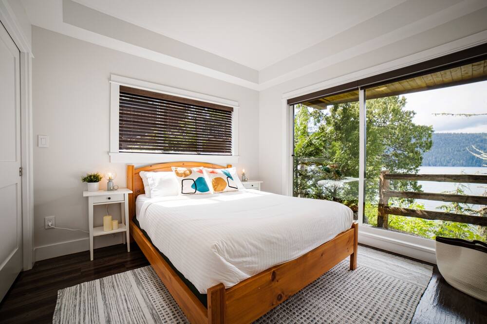 Photo of Bedroom in Port Renfrew