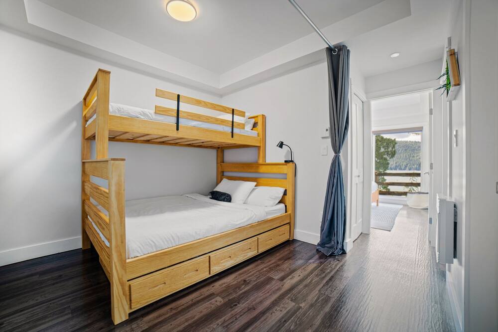 Photo of Bedroom in Port Renfrew