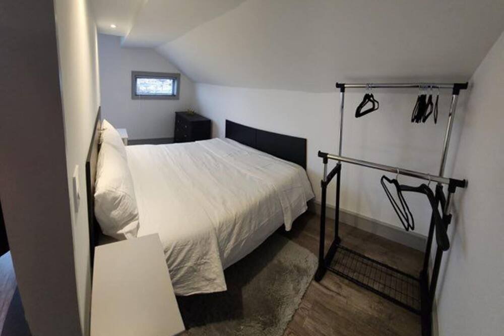 Photo of Bedroom in Cowichan Bay