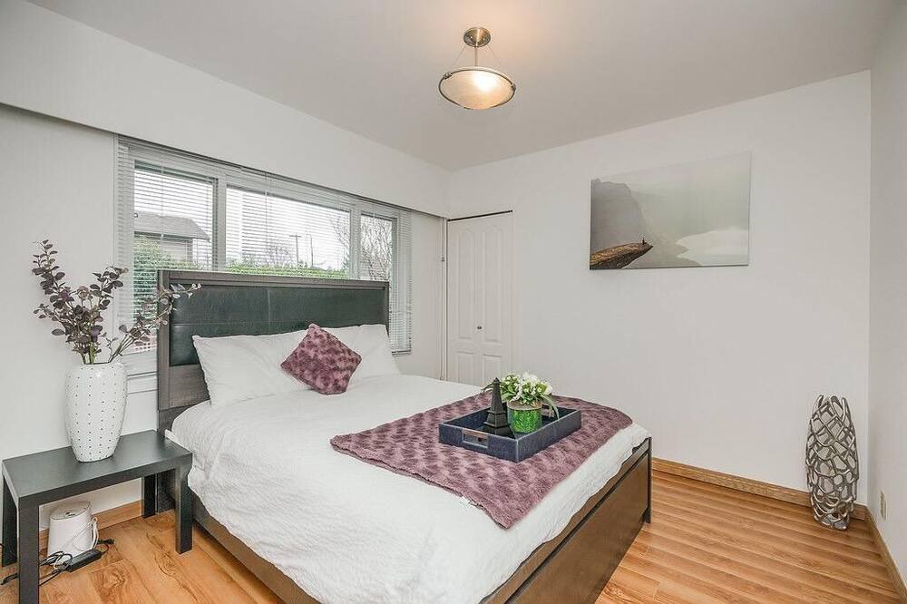 Photo of Bedroom in Newton