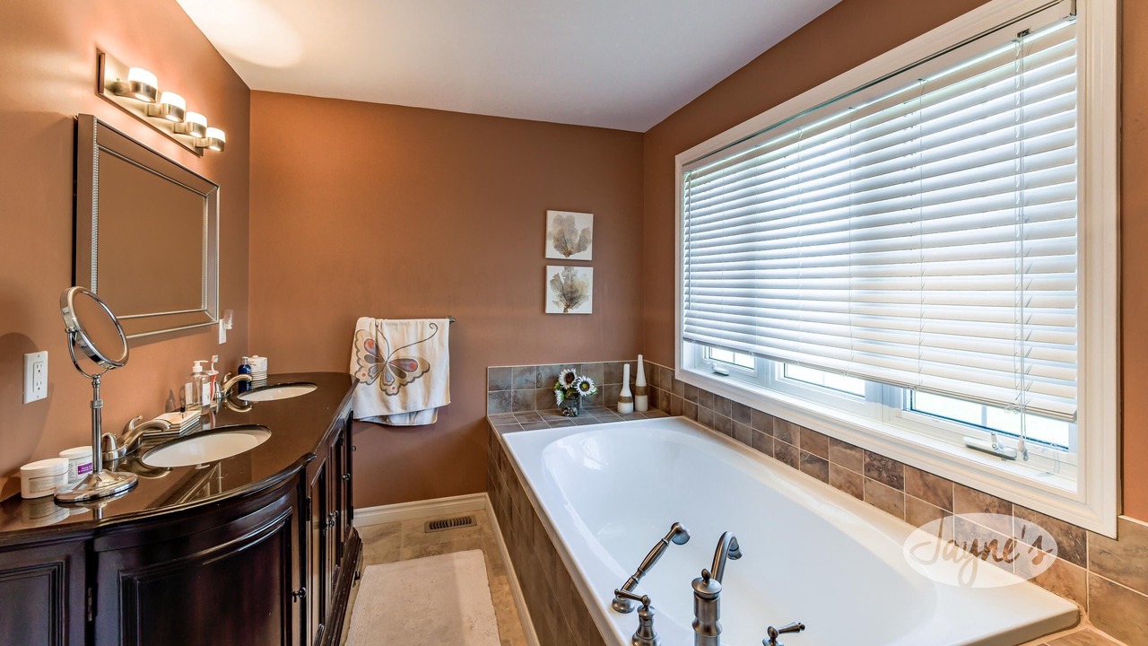 Photo of Bathroom in Cumberland Beach