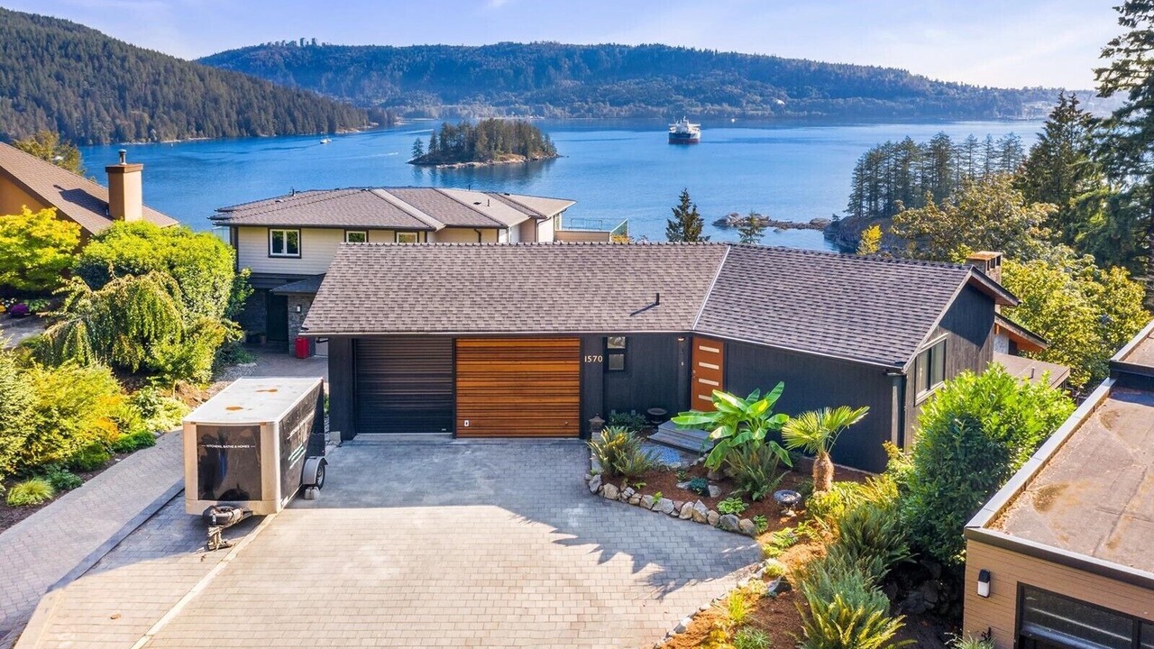 Photo of Outdoor in Deep Cove