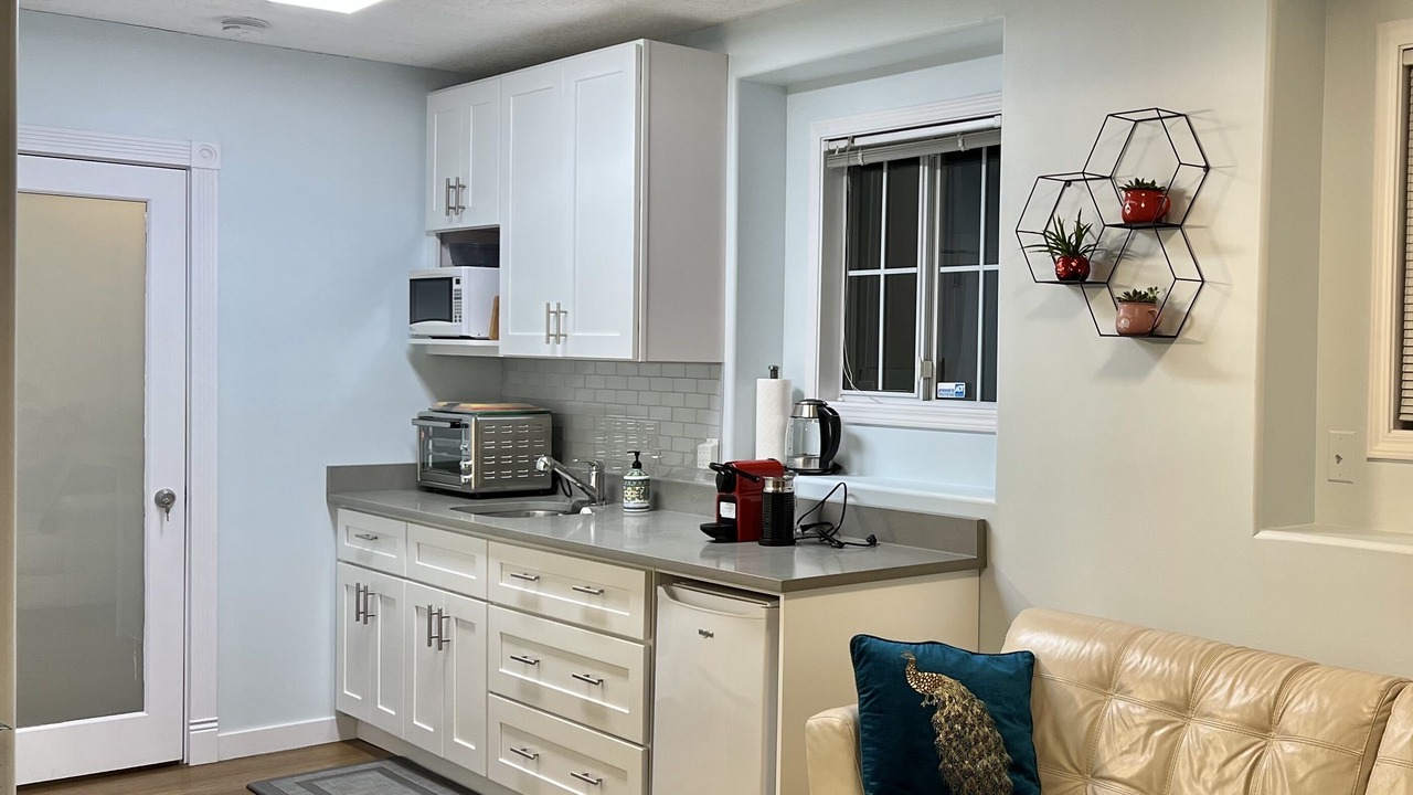 Photo of Kitchen in James Bay
