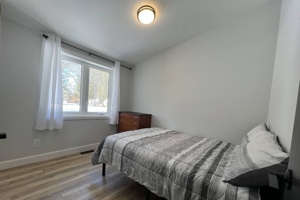 Photo of Bedroom in Cumberland Beach