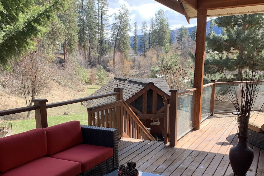 Photo of Patio Balcony in Coldstream