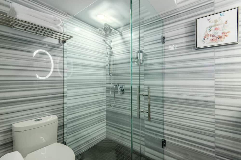 Photo of Bathroom in Canyon Heights