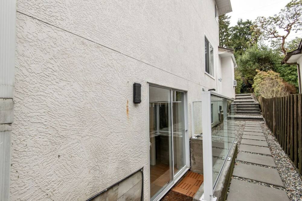 Photo of Outdoor in Canyon Heights