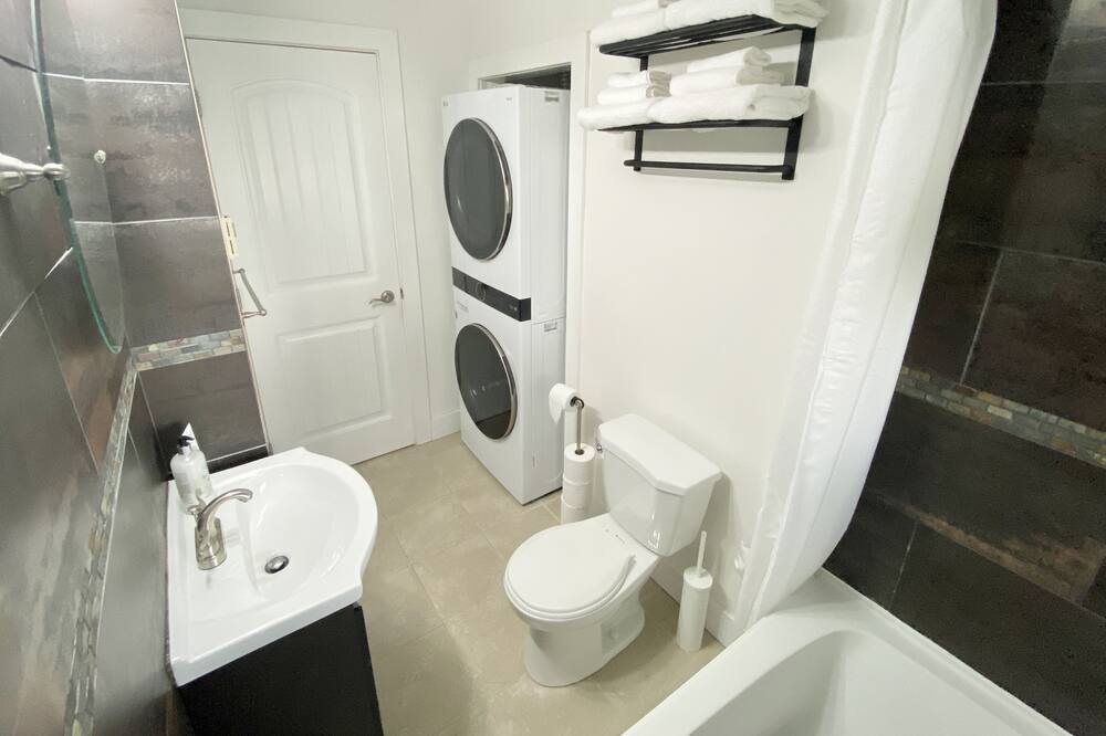 Photo of Bathroom in Saanich West