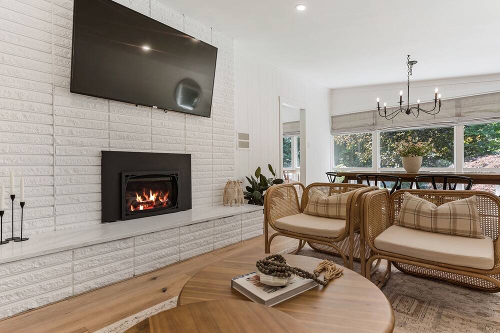 Photo of Livingroom in Cultus Lake